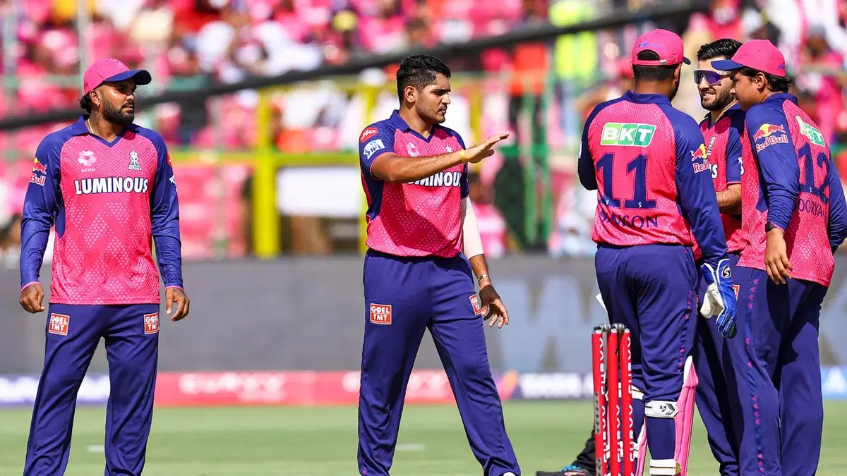 IPL 2026 पूर्वी राजस्थान रॉयल्सला झटका, दिग्गज क्रिकेटरने सोडली संघाची साथ