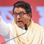 राज ठाकरेंची आता सटकली? मीनाताई ठाकरेंच्या पुतळ्यावर लाल रंग फेकताच…