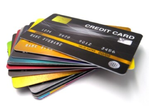 क्रेडिट कार्डच्या नियमात ५ मोठे बदल; १ एप्रिलपासून थेट तुमच्या खिशावर होणार परिणाम