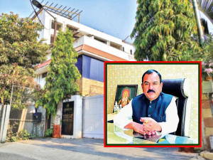 लॅपटॉप,हार्ड डिस्क आणि…; भोंदूबाबा अशोक खरातच्या घरात पोलिसांना काय-काय सापडलं?