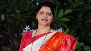 मोठी बातमी! रुपाली चाकणकर यांचा राष्ट्रवादीच्या महिला प्रदेशाध्यक्षपदाचा राजीनामा,